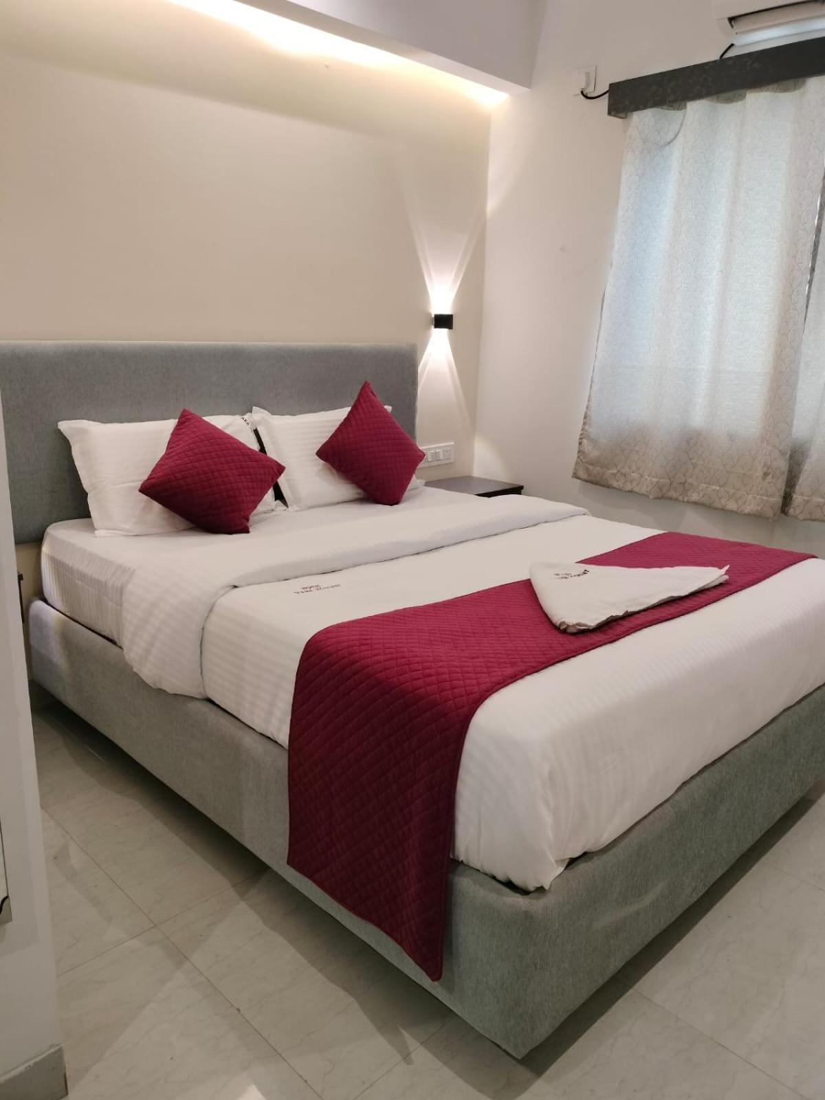 Hotel Paramount Visakhapatnam Exterior photo