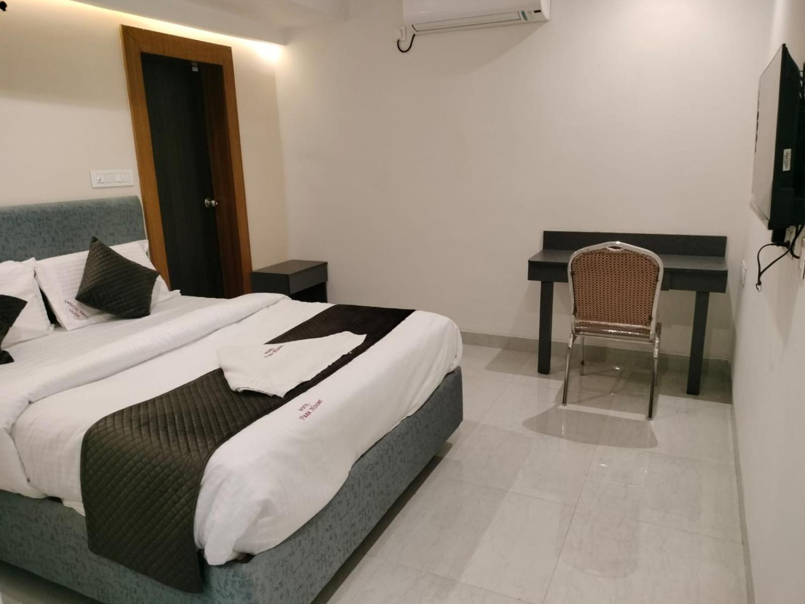 Hotel Paramount Visakhapatnam Exterior photo